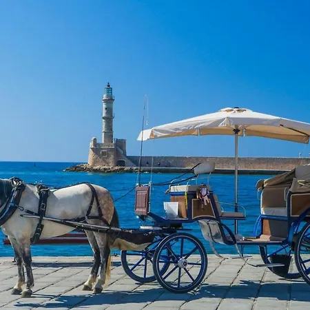 Dom wakacyjny Antigone's Lux 10mins Walk To Beach, Old Town, Chania (Crete)
